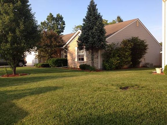 4th image of 817 Blossom Ct