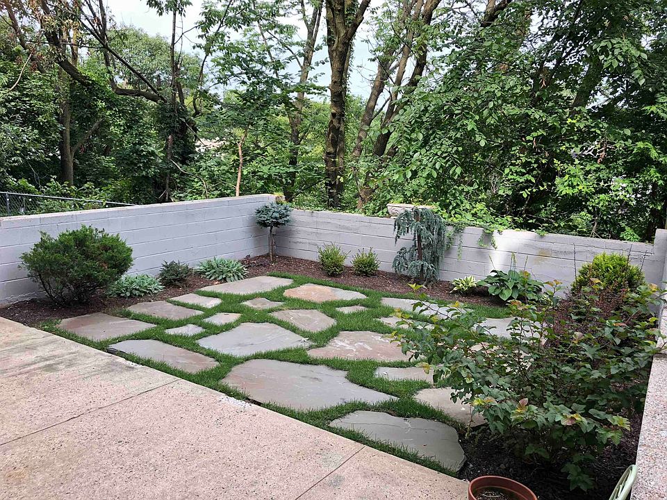 1st image of 51 Bonn Pl APT 1