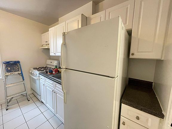5th image of 35-48 75th St #5C