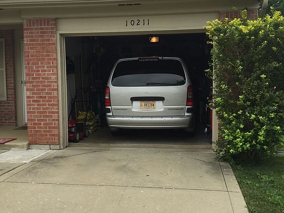 Extra space 1-car garage