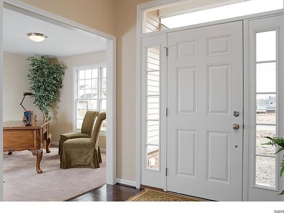 2nd image of 32 Golden Crescent Way