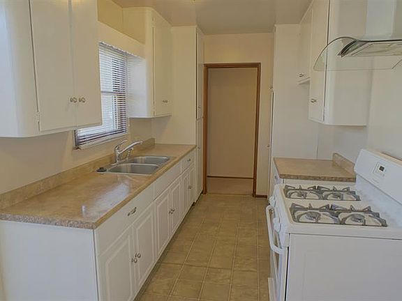 4th image of 6018 Temple City Blvd