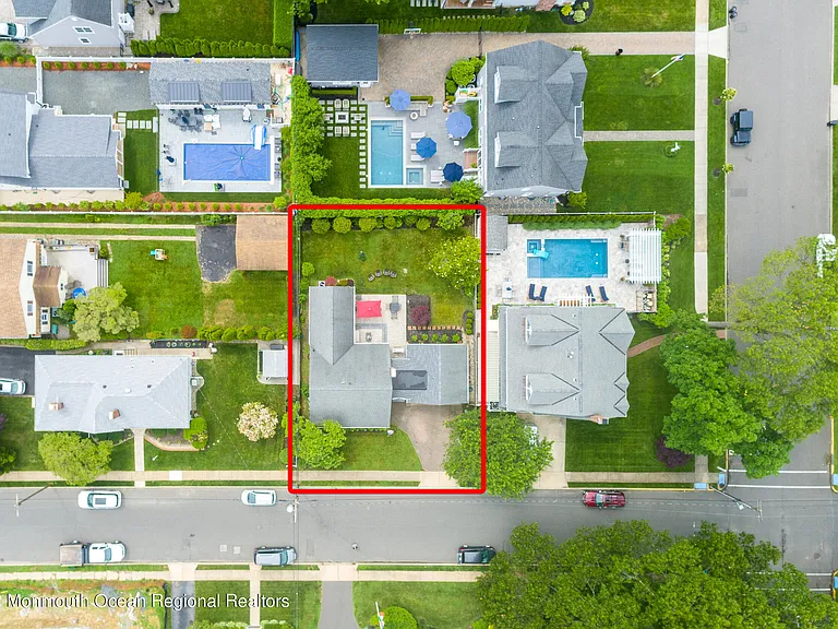 303 Bell Pl — Photo 35