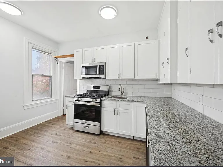 38 W Stratford Ave #2 — Photo 5