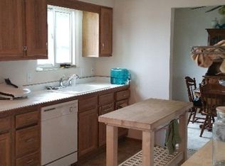 6011 King Arthur Dr, Swartz Creek, MI 48473