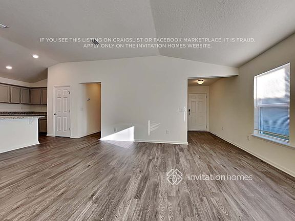3rd image of 123 Santorini Ct