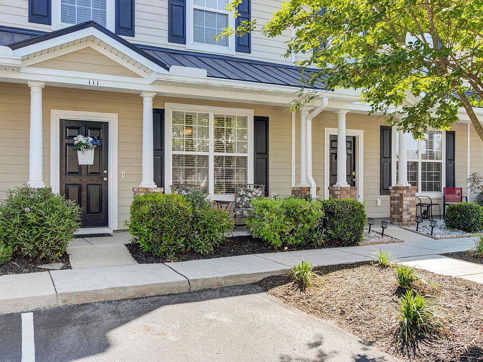 1st image of 111 Hemingway Cir
