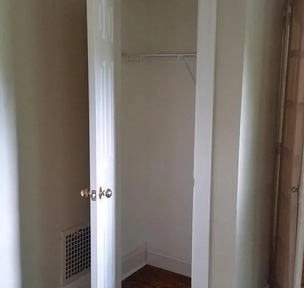 119 Ferris Pl — Photo 32