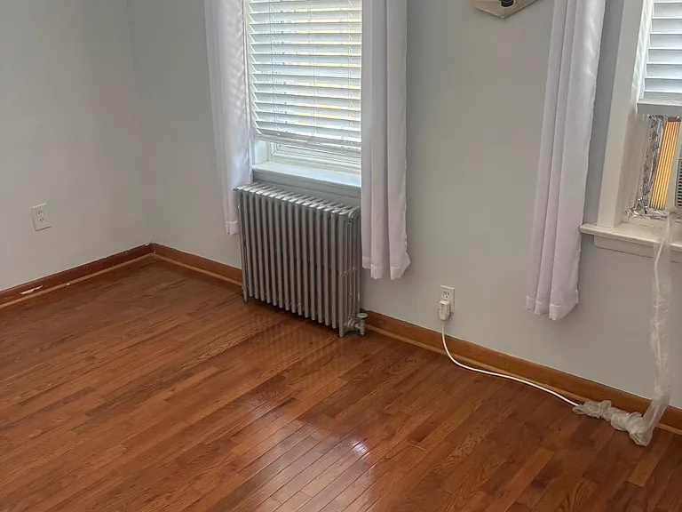 3509 Mercer St — Photo 16