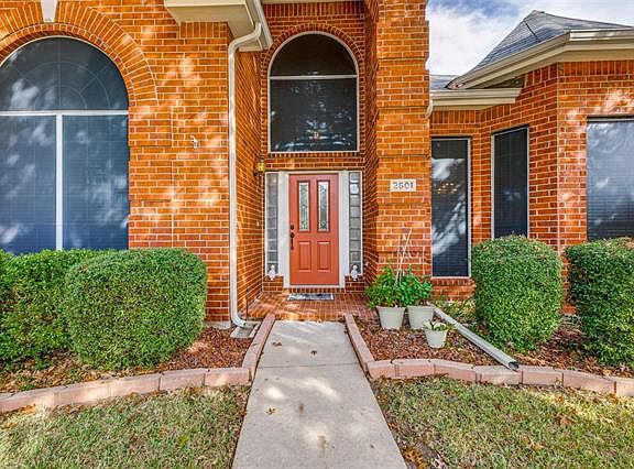 3rd image of 2501 Cheverny Dr