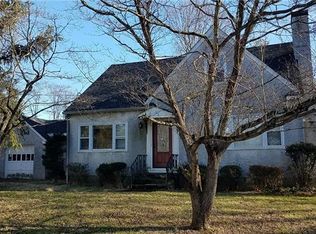 69 Booth St, Pleasantville, NY 10570