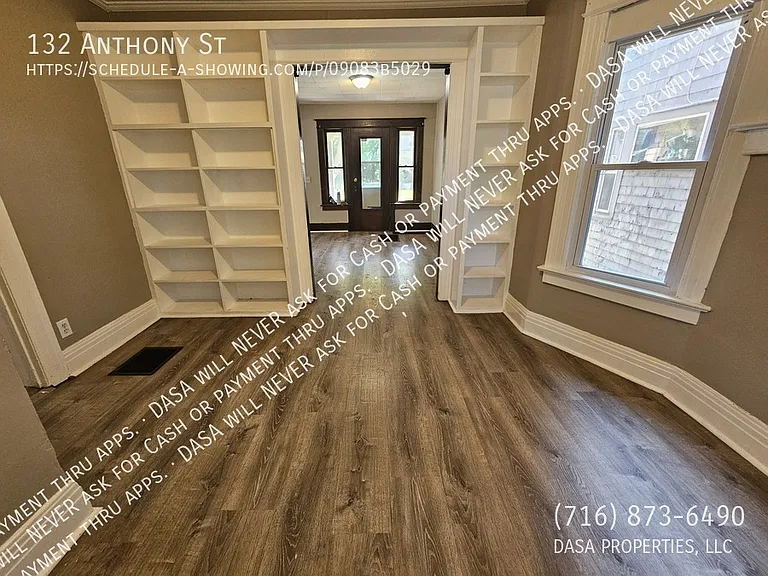 132 Anthony St — Photo 6