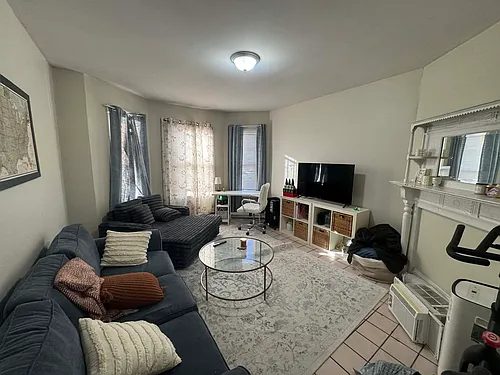 190 L St #3 Photo 1