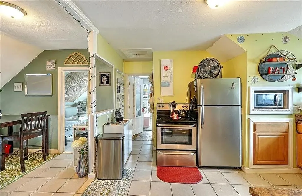 2 bed, 980 sqft, $1,625 — Photo 3