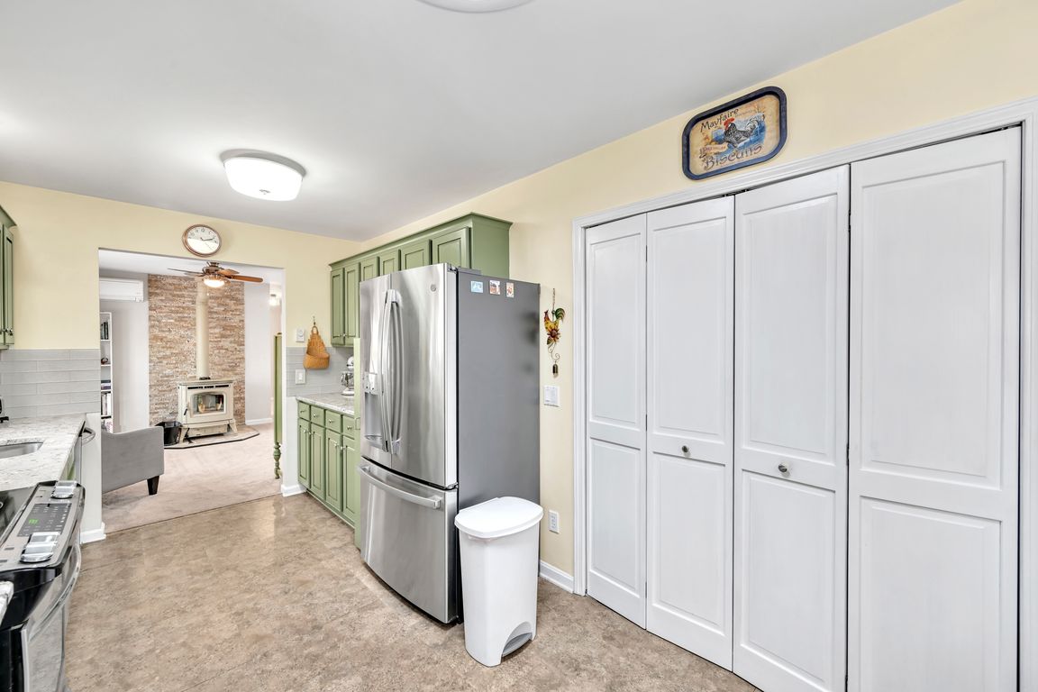 11-Kitchen