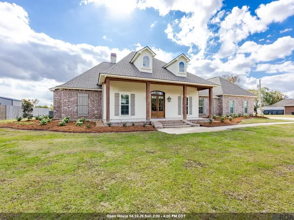 9527 Burnside Rd, Bueche, LA 70729