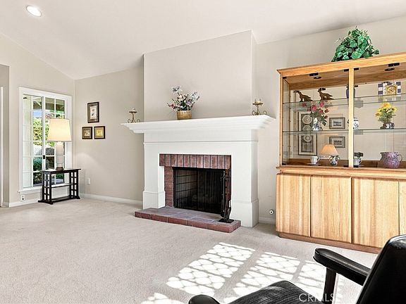 3rd image of 27383 Oak Summit Rd