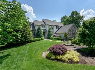 8 Barrington Ln, Chester Springs, PA 19425