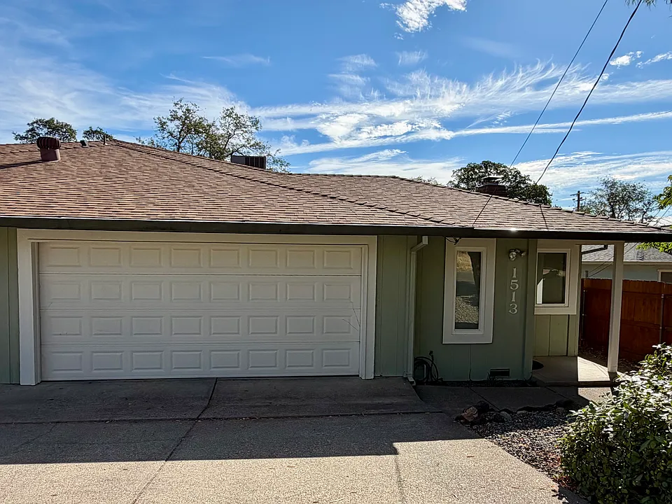 1513 Cottonwood Ave