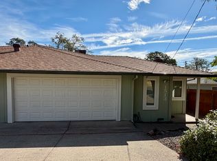 1513 Cottonwood Ave, Redding, CA 96001
