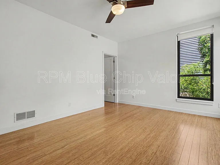 432 Liberty Hl #A — Photo 26
