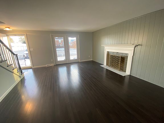 5th image of 55 Oakbrook Dr APT D