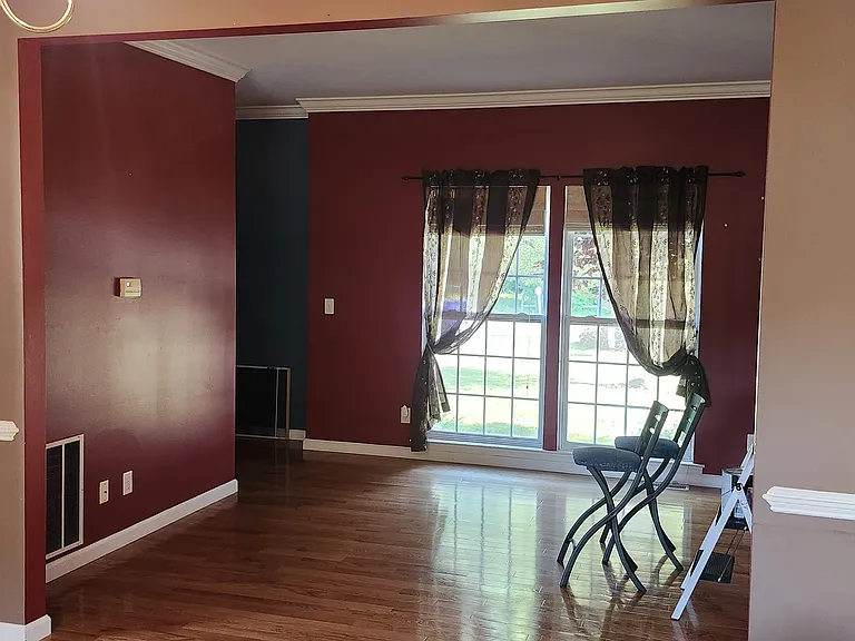 1605 Schoellkopf Rd — Photo 33