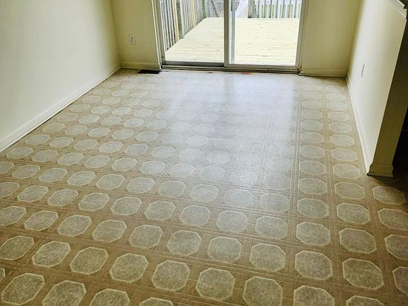 3rd image of 250 Vincent Cir #250
