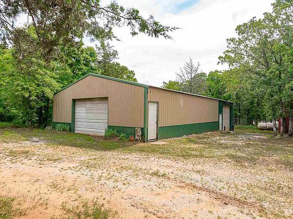 3rd image of 3009 S Macy Lynn Ln