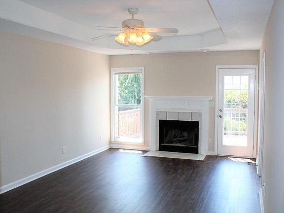 3rd image of 3858 Marla Cir