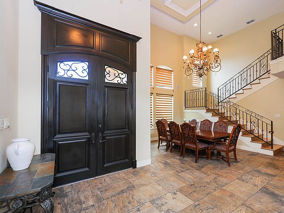 3rd image of 7809 Sonoma Ct