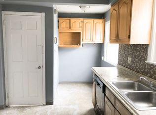 15607 Glendale Ave, Cleveland, OH 44128