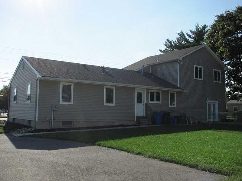 2nd image of 601 Morris Ave