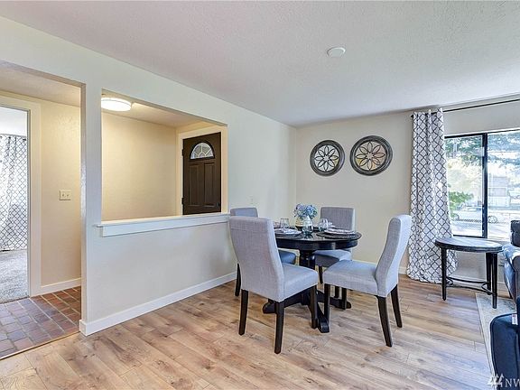 5th image of 21805 52nd Ave W