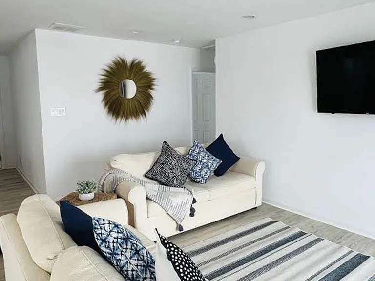 38 Ocean Dr W — Photo 6