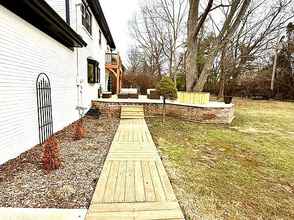 5th image of 7616 Old Salem Rd