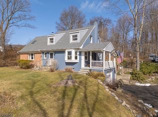 14 Old Jacksonville Rd, Towaco, NJ 07082
