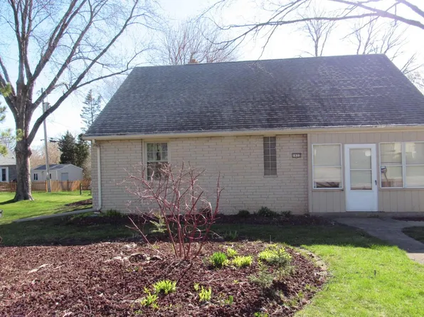 1622 South Triangle AVENUE, New Berlin, WI 53151