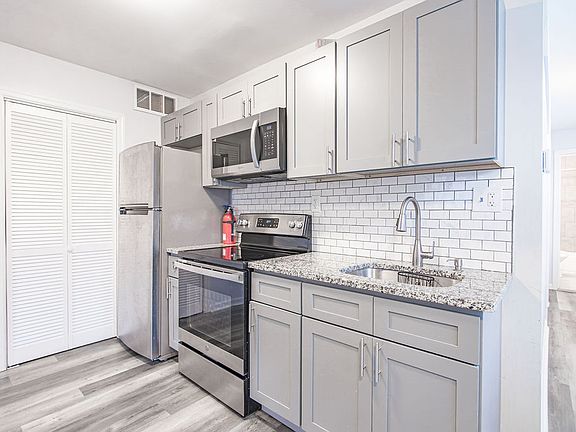 3rd image of 5601 Ormes St Floor 2
