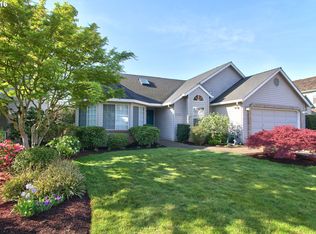 9758 SW Oaks Ln, Tigard, OR