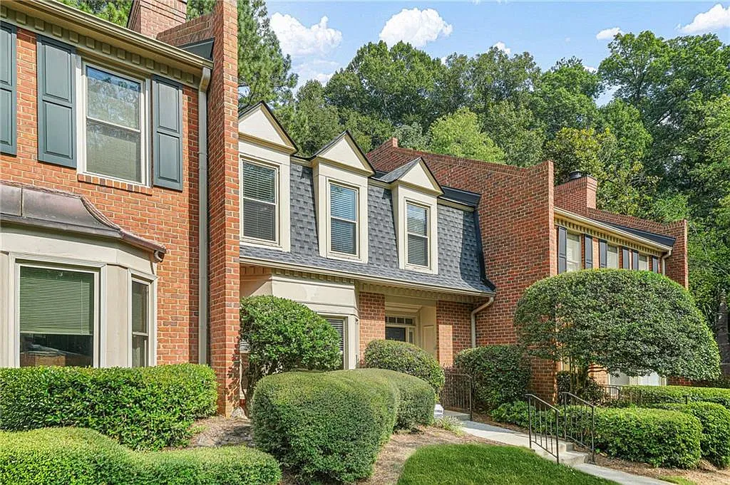 2 bed, 2.5 bath, 1659 sqft, $3,550 — Photo 4