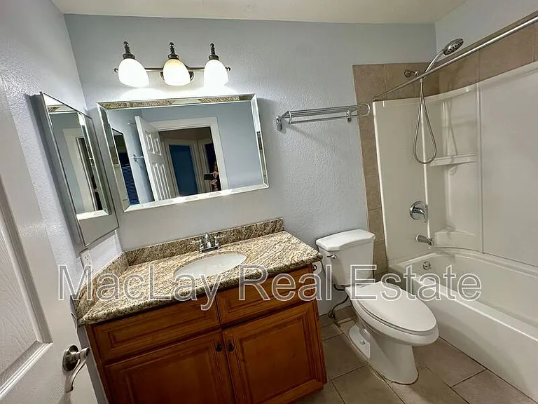 240 S Laveen Dr — Photo 11