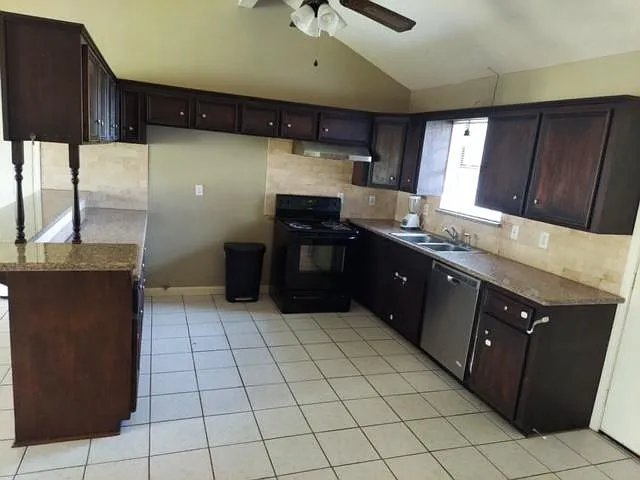 6122 Sharondale St — Photo 7