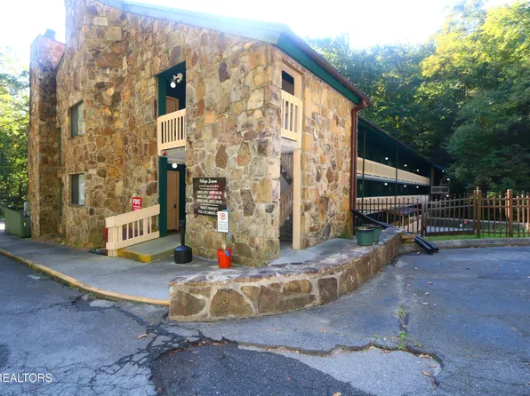 1435 Wiley Oakley Dr APT 158, Gatlinburg, TN 37738
