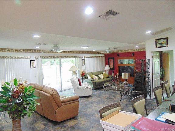 4th image of 8228 N Duval Dr