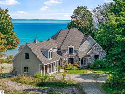 7374 N West Bay Shore Dr, Northport, MI, 49670