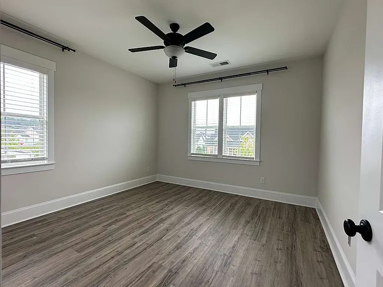 216 Aquinas Way — Photo 12