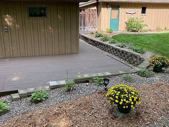 4th image of 5639 S River Dr