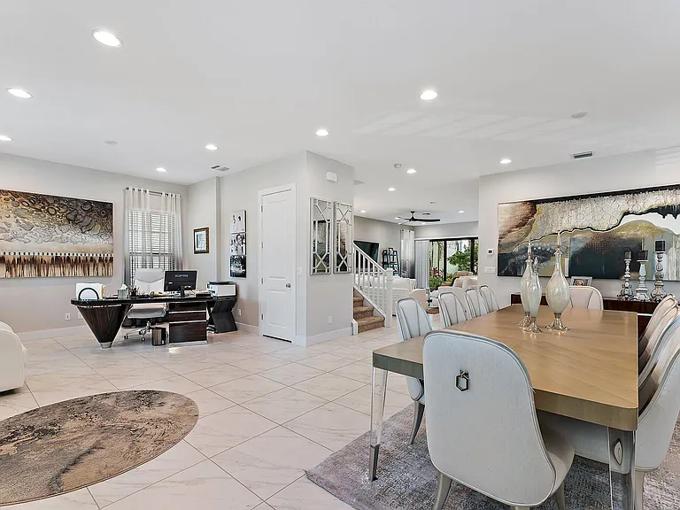 1077 Faulkner Ter — Photo 10