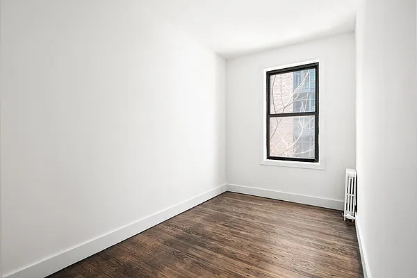 Rented by Compass | media 37